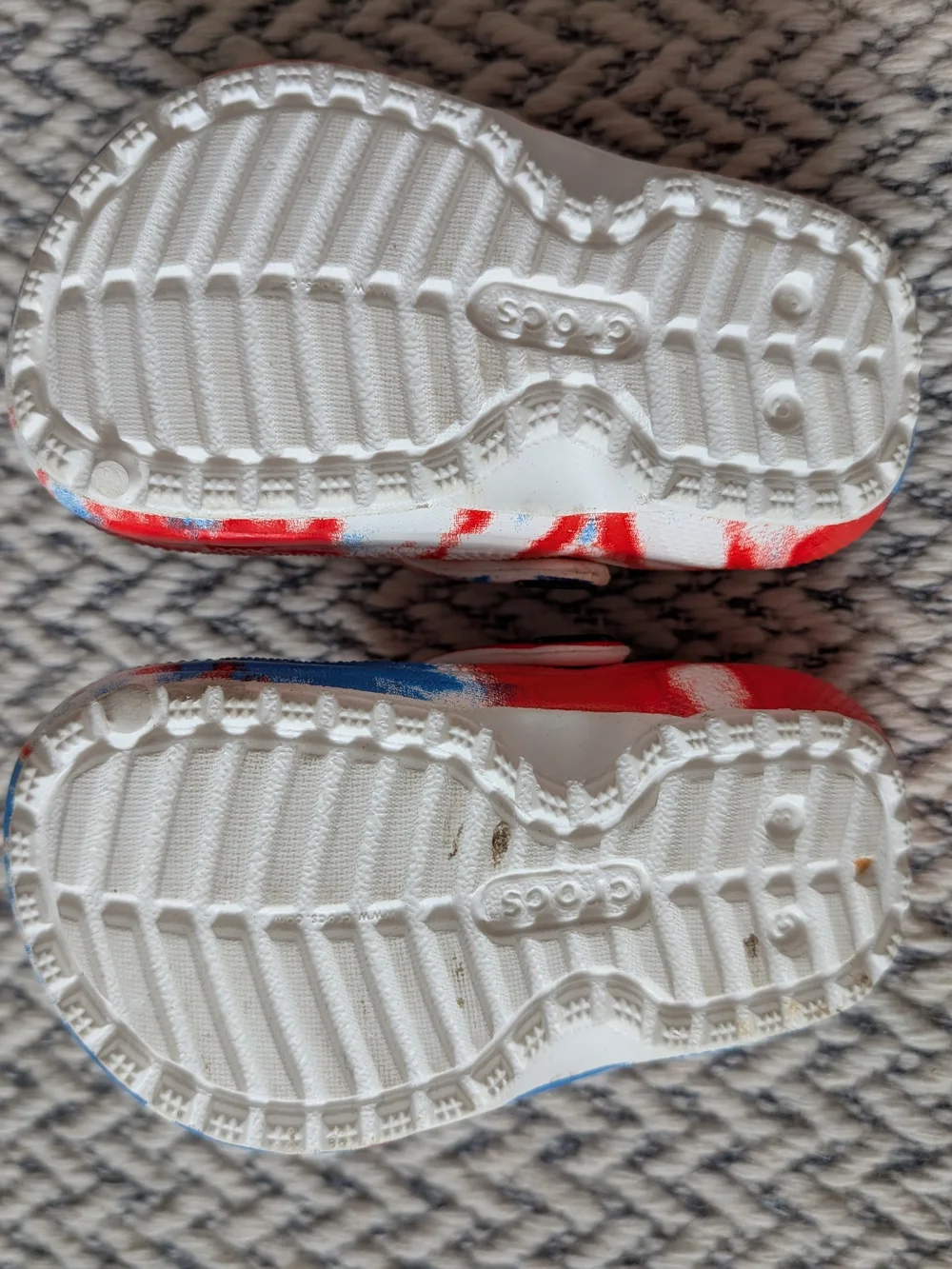 Toddler Red & Blue Tie-Dye Lined Crocs